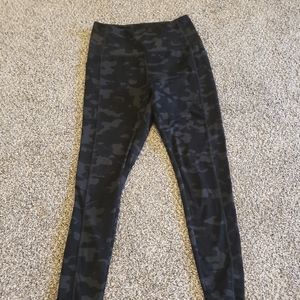 Camo leggings